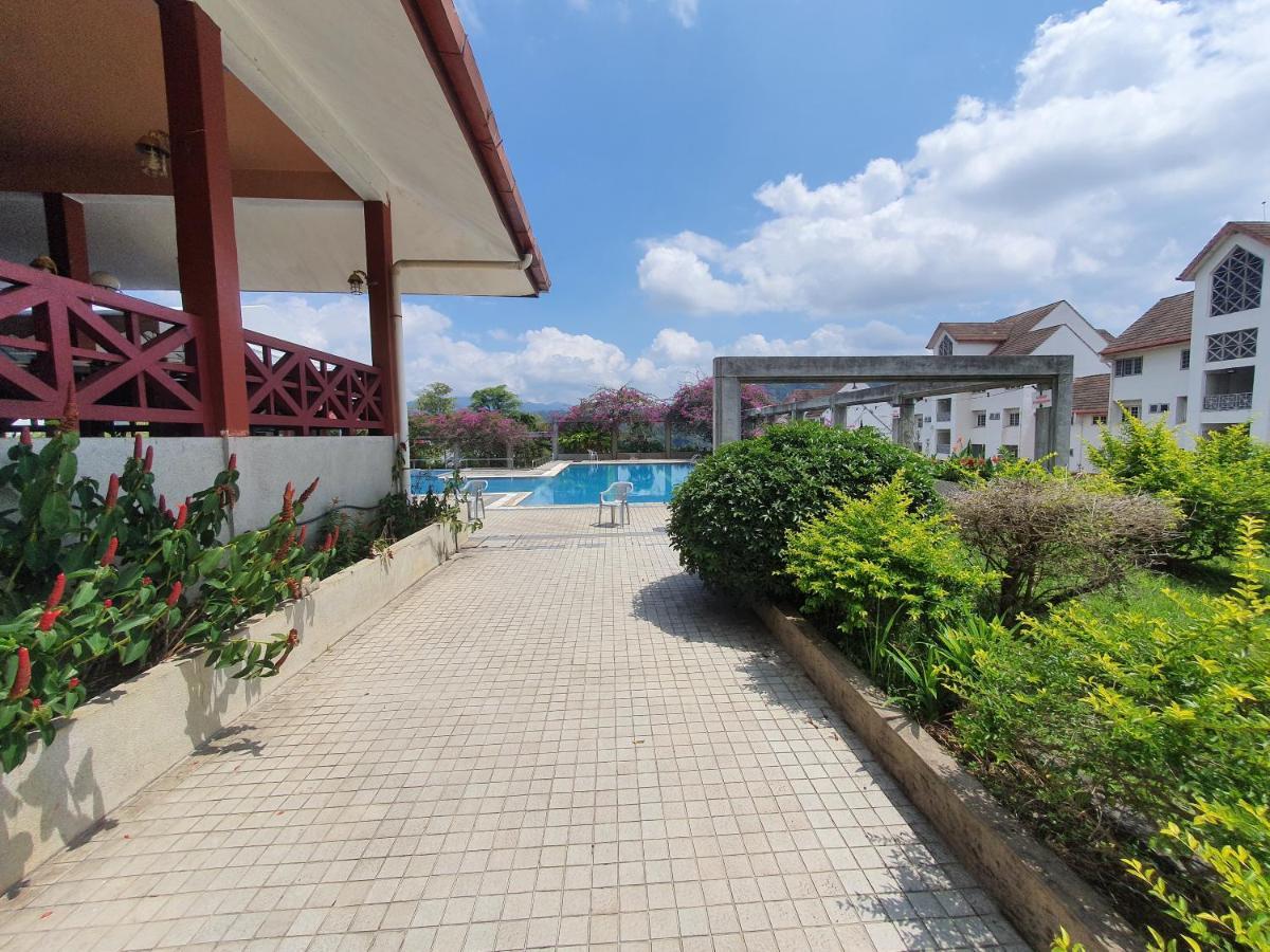 Selesa Hillhomes Golf Resort - P4L1U Bentong Luaran gambar